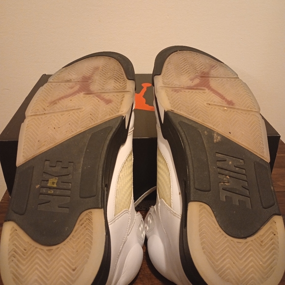 Jordan 5 (2020 Silver Tongue) Size 11 - Picture 6 of 6